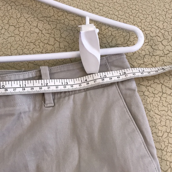 Talbots 10” Khaki short. - Picture 6 of 7